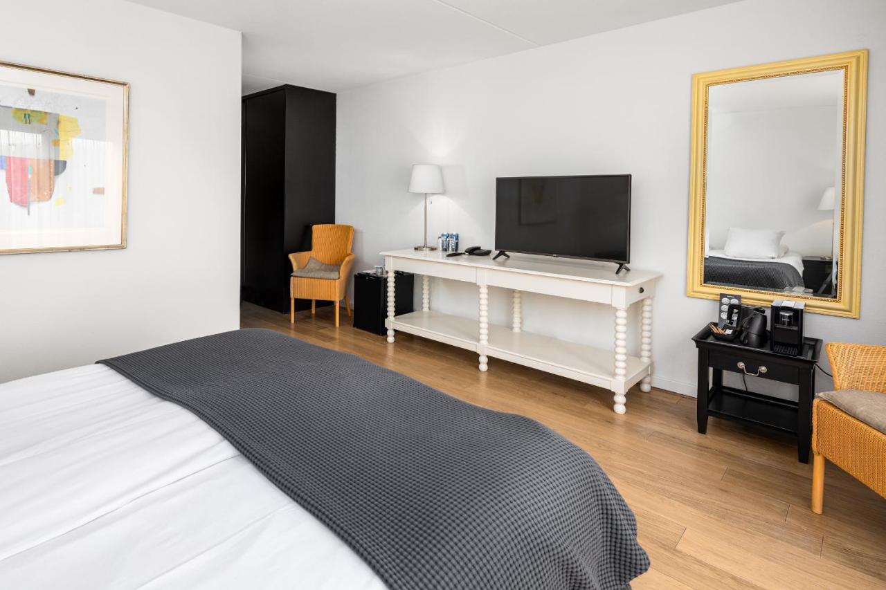 Wilhelmina 3*